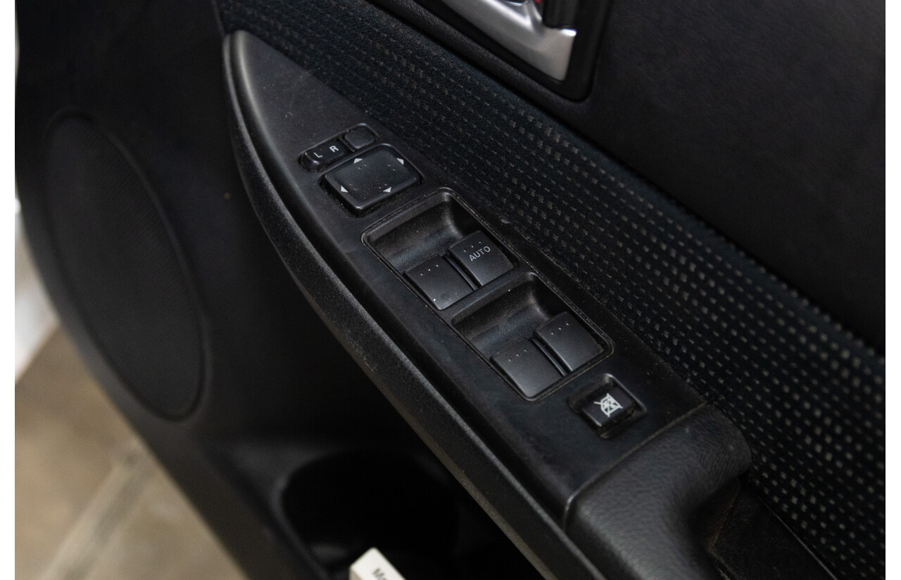 12/2006 Mazda Mazda6 Classic GG 05 Upgrade 4d Wagon Snowflake White Pearl 2.3L