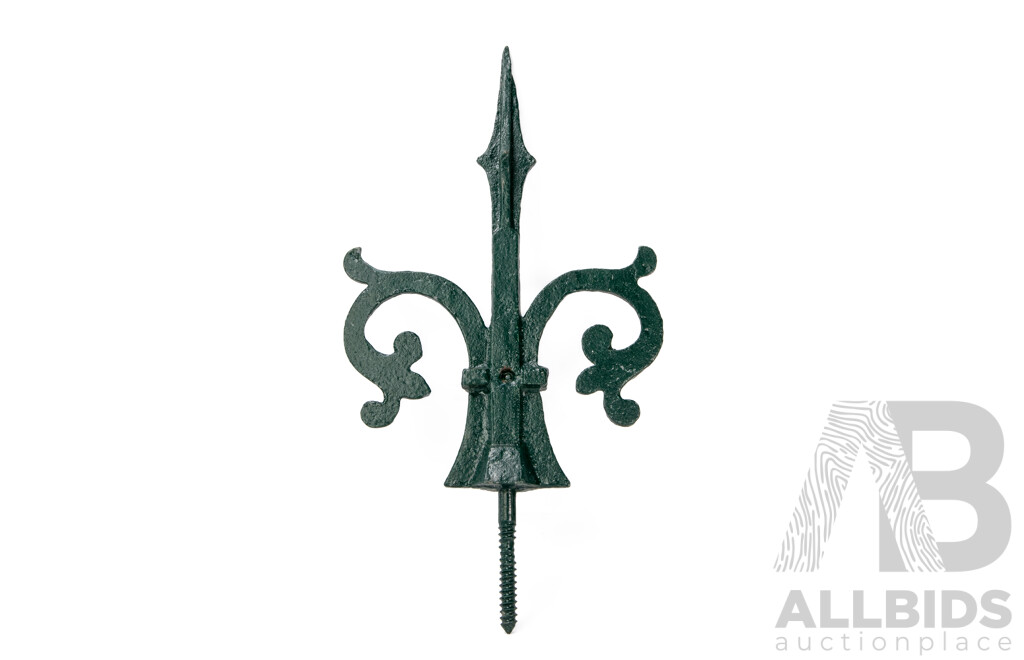 Antique Cast Iron Spear Top Fence Post Finial