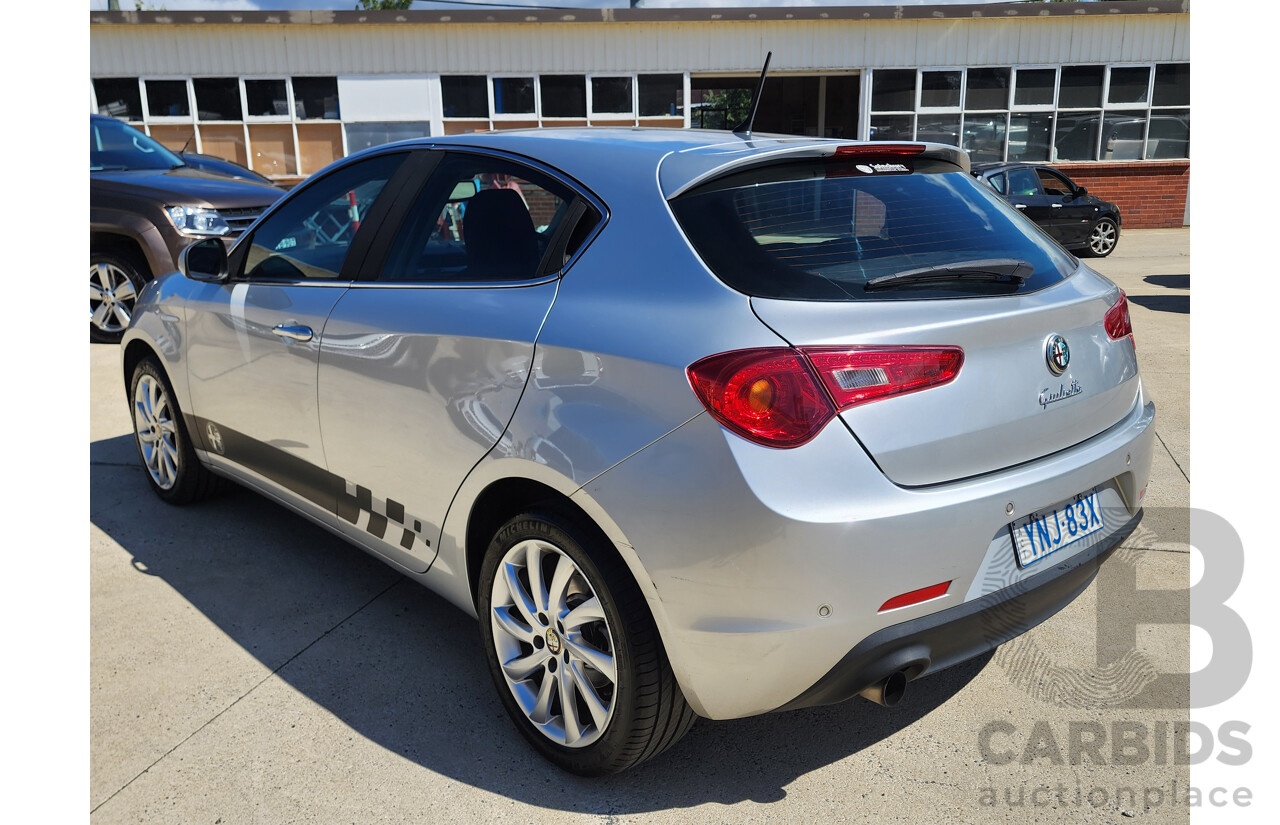 8/2013 Alfa Romeo Giulietta Distinctive 5d Hatchback Silver 1.4L