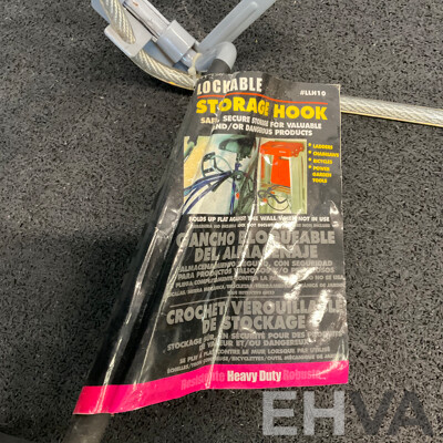 TRIDON FlexBlade Windscreen Wipers (x2),Bike Storage Hook and 3SIXT Flat Glass Screen Protector   - Lot of 4