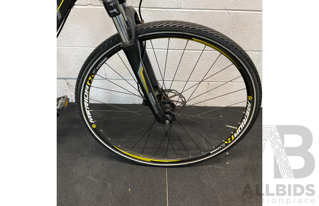 Merida Crossway 100 Bike - Size 52