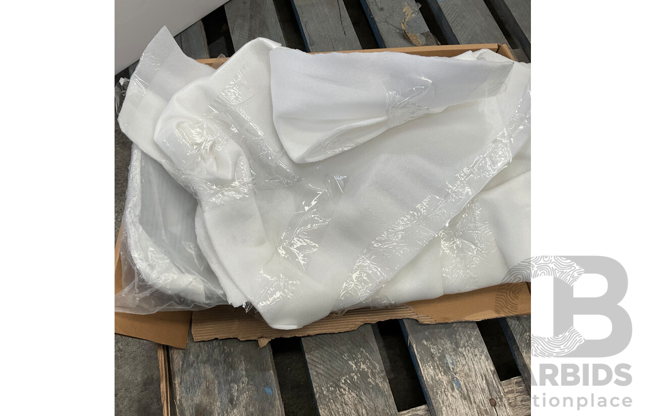 Pallet of Online Order Vehicle Parts/Accessories Returned Parcels