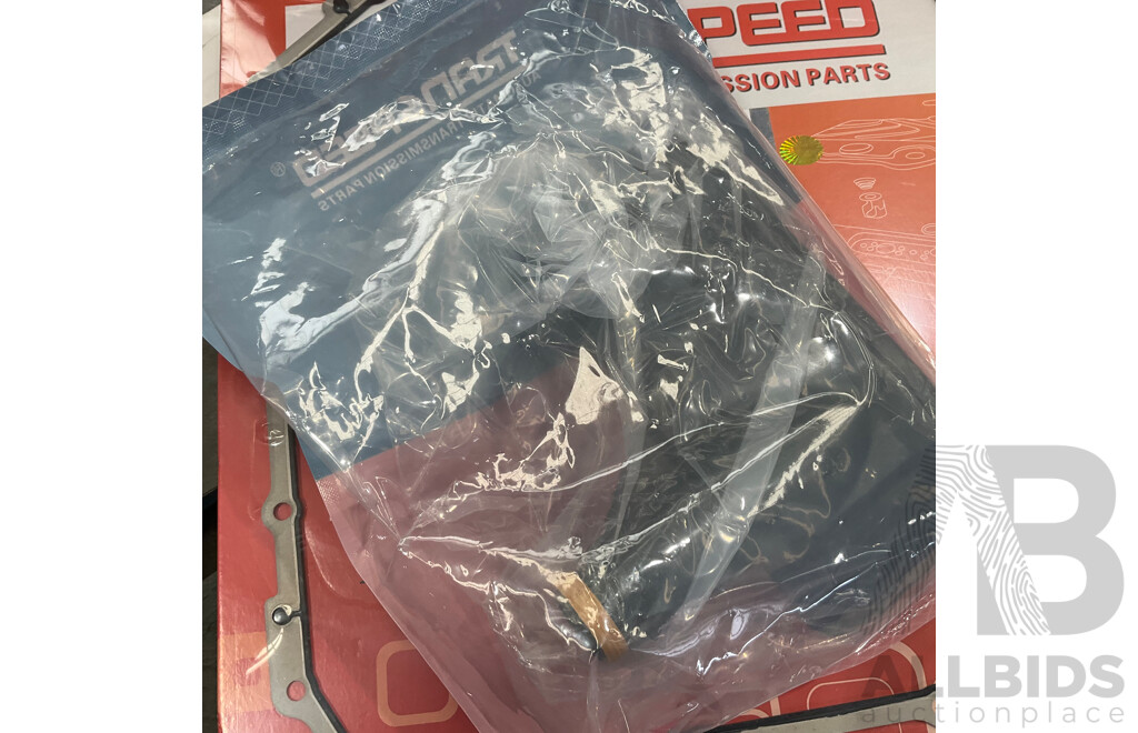 Pallet of Online Order Vehicle Parts/Accessories Returned Parcels