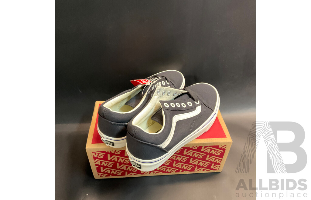 Jordan Size M T-shirt & Vans Men's Size 5 Shoes