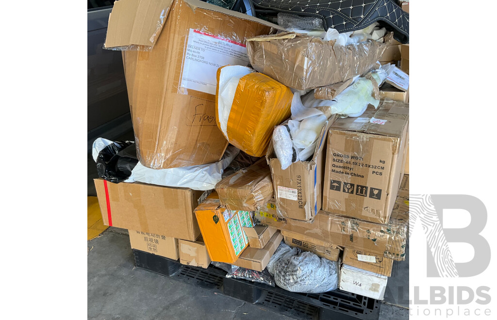 Pallet of Online Order Vehicle Carpay/Parts/Accessories Returned Parcels