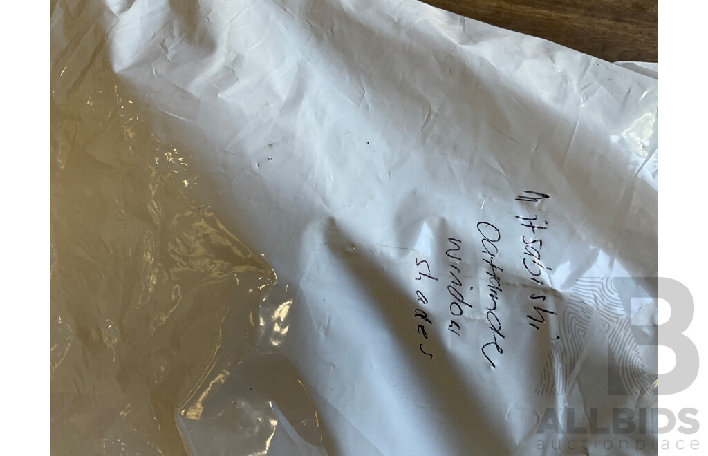 Pallet of Online Order Vehicle Carpay/Parts/Accessories Returned Parcels