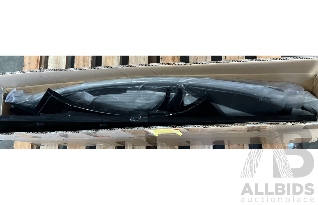 Pallet of Online Order Vehicle Carpay/Parts/Accessories Returned Parcels