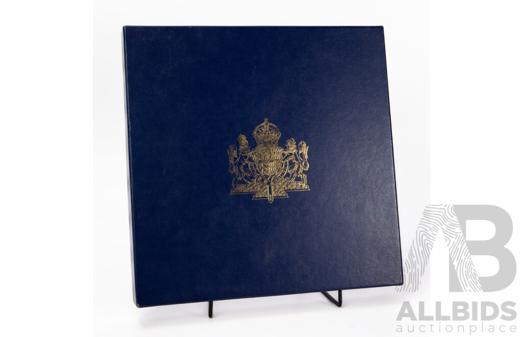 Stapledon Fine Arts 1980 Pewter and Gilt Metal Plate Commemorating the Queen Mother's 80th Birthday