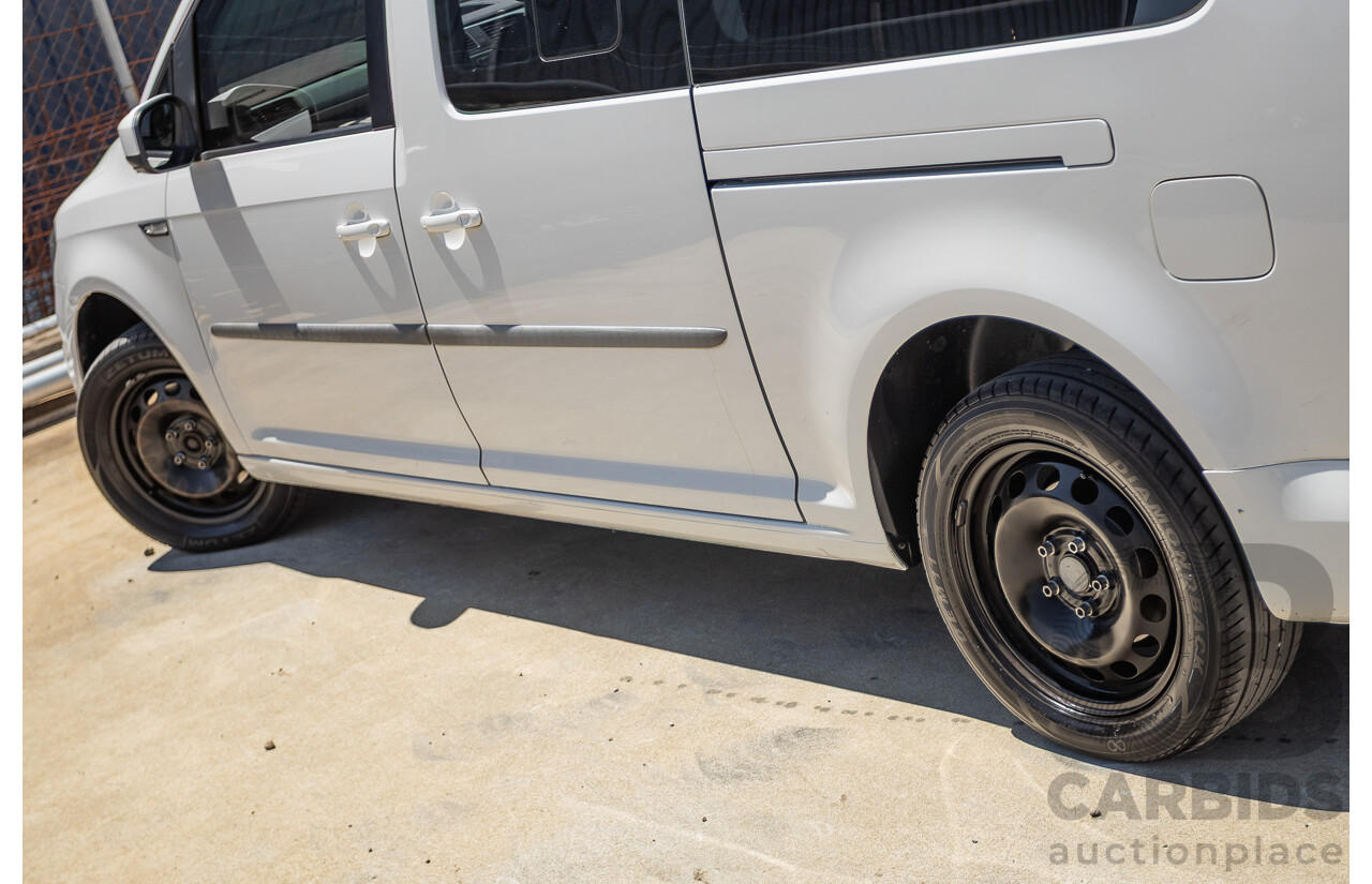 04/2018 Volkswagen Caddy Maxi Trendline TSI220 2K MY18 4D Wagon White Turbo 1.4L - 7 seats