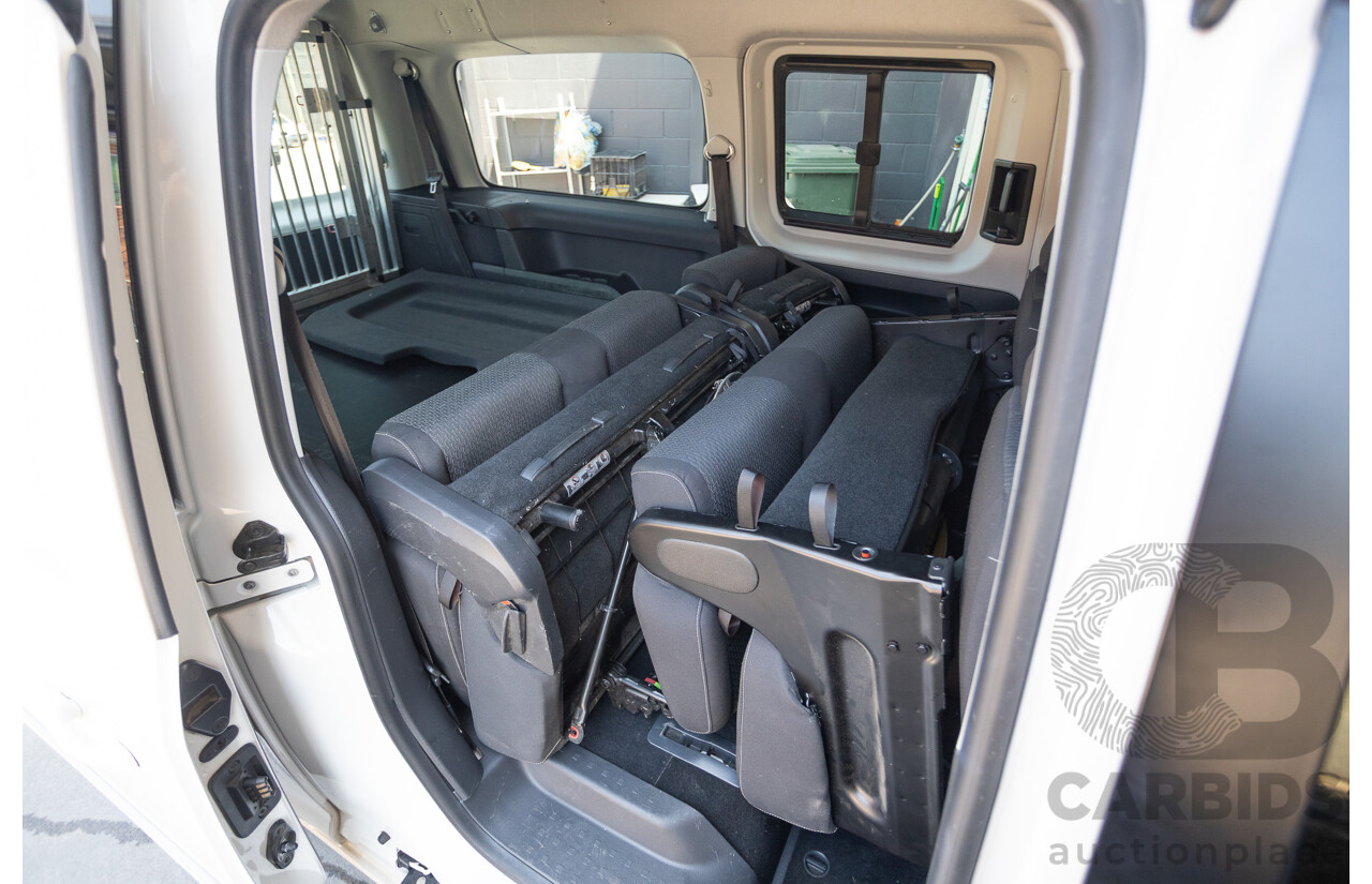 04/2018 Volkswagen Caddy Maxi Trendline TSI220 2K MY18 4D Wagon White Turbo 1.4L - 7 seats