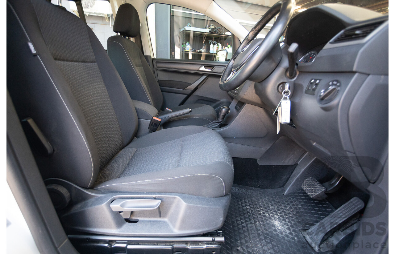 04/2018 Volkswagen Caddy Maxi Trendline TSI220 2K MY18 4D Wagon White Turbo 1.4L - 7 seats