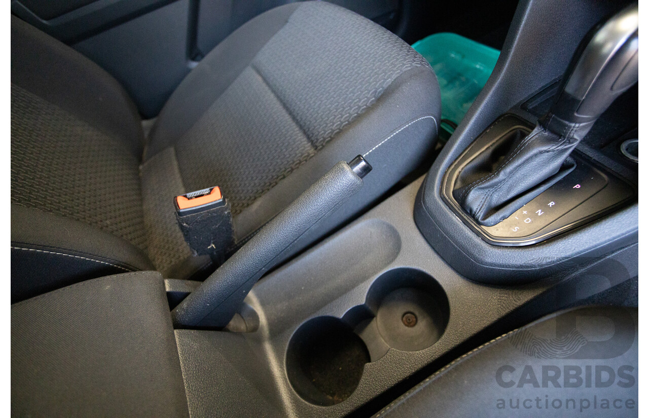 04/2018 Volkswagen Caddy Maxi Trendline TSI220 2K MY18 4D Wagon White Turbo 1.4L - 7 seats