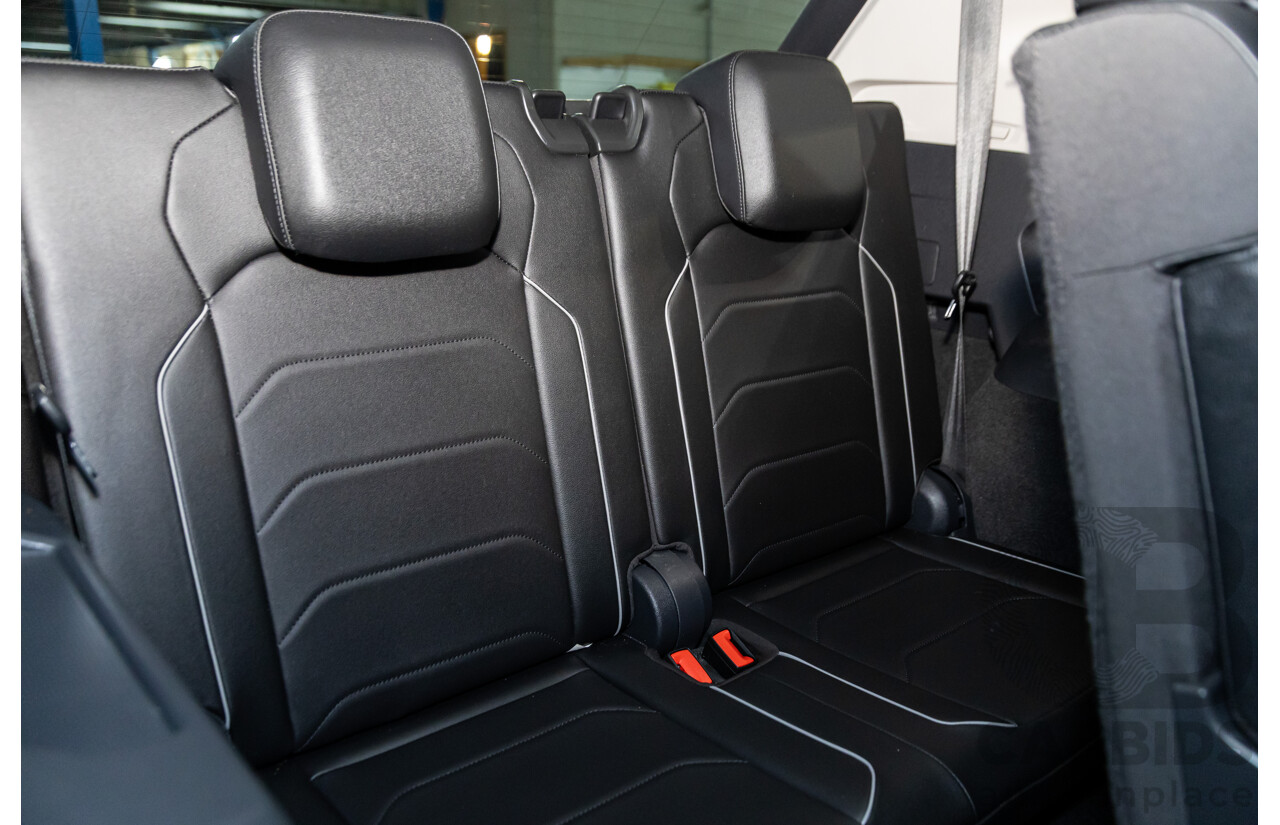 06/2018 Volkswagen Tiguan Allspace 132 TSI Comfortline (FWD) 5NA MY18 4d Wagon Deep Black Pearl Turbo 2.0L - 7 Seater
