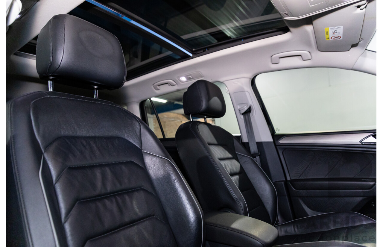 06/2018 Volkswagen Tiguan Allspace 132 TSI Comfortline (FWD) 5NA MY18 4d Wagon Deep Black Pearl Turbo 2.0L - 7 Seater