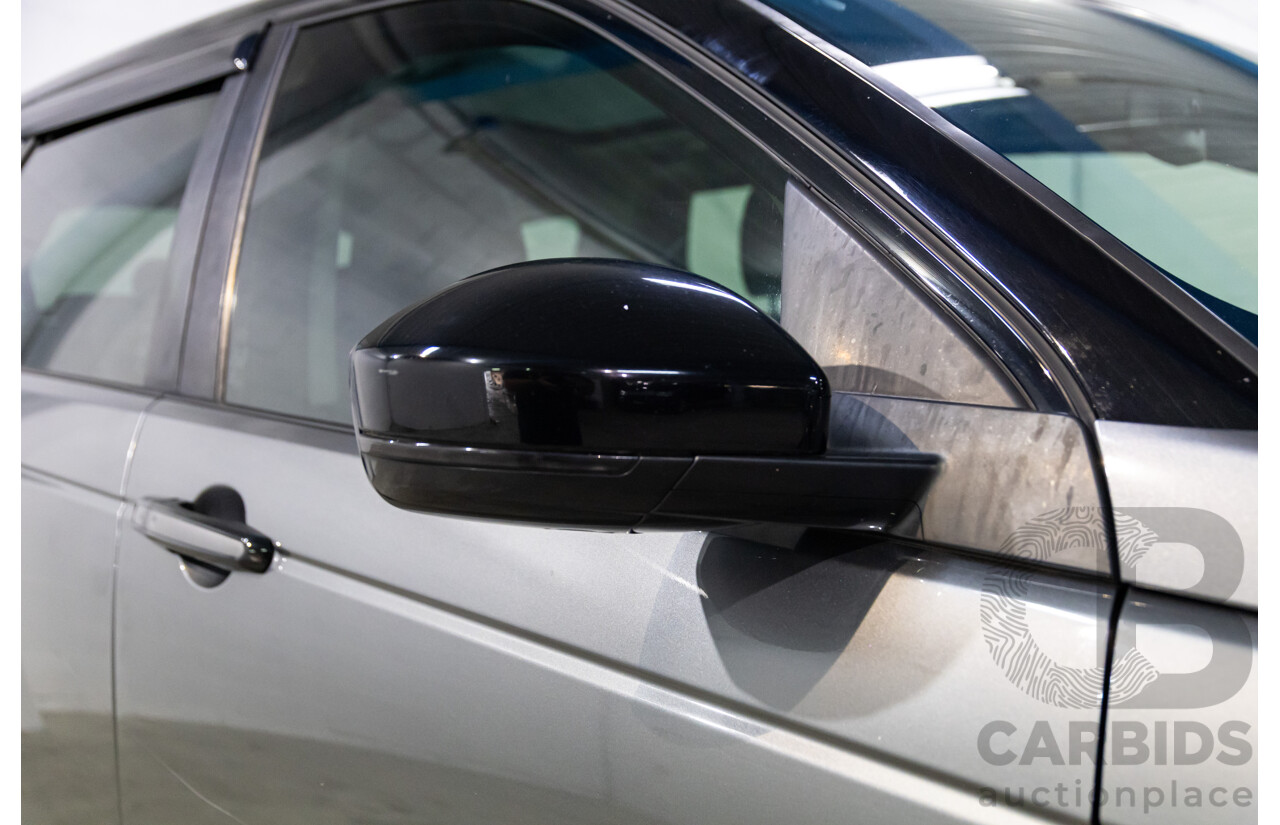 02/2018 Land Rover Discovery Sport Si4 SE Dynamic Design Pack (177kW AWD) 5 Seat L550 MY18 4D Wagon Corris Grey Metallic/ Santorini Black Roof Turbo 2.0L