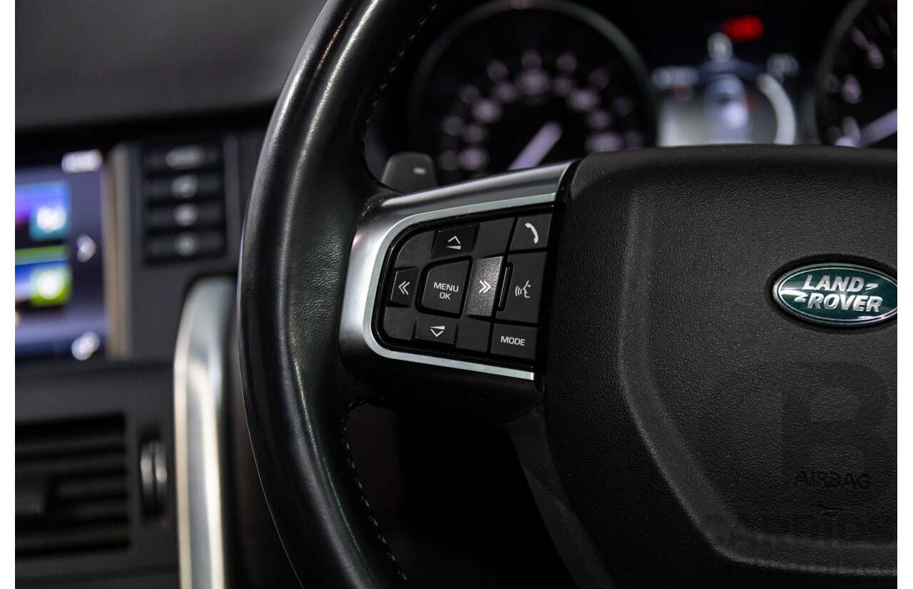 02/2018 Land Rover Discovery Sport Si4 SE Dynamic Design Pack (177kW AWD) 5 Seat L550 MY18 4D Wagon Corris Grey Metallic/ Santorini Black Roof Turbo 2.0L