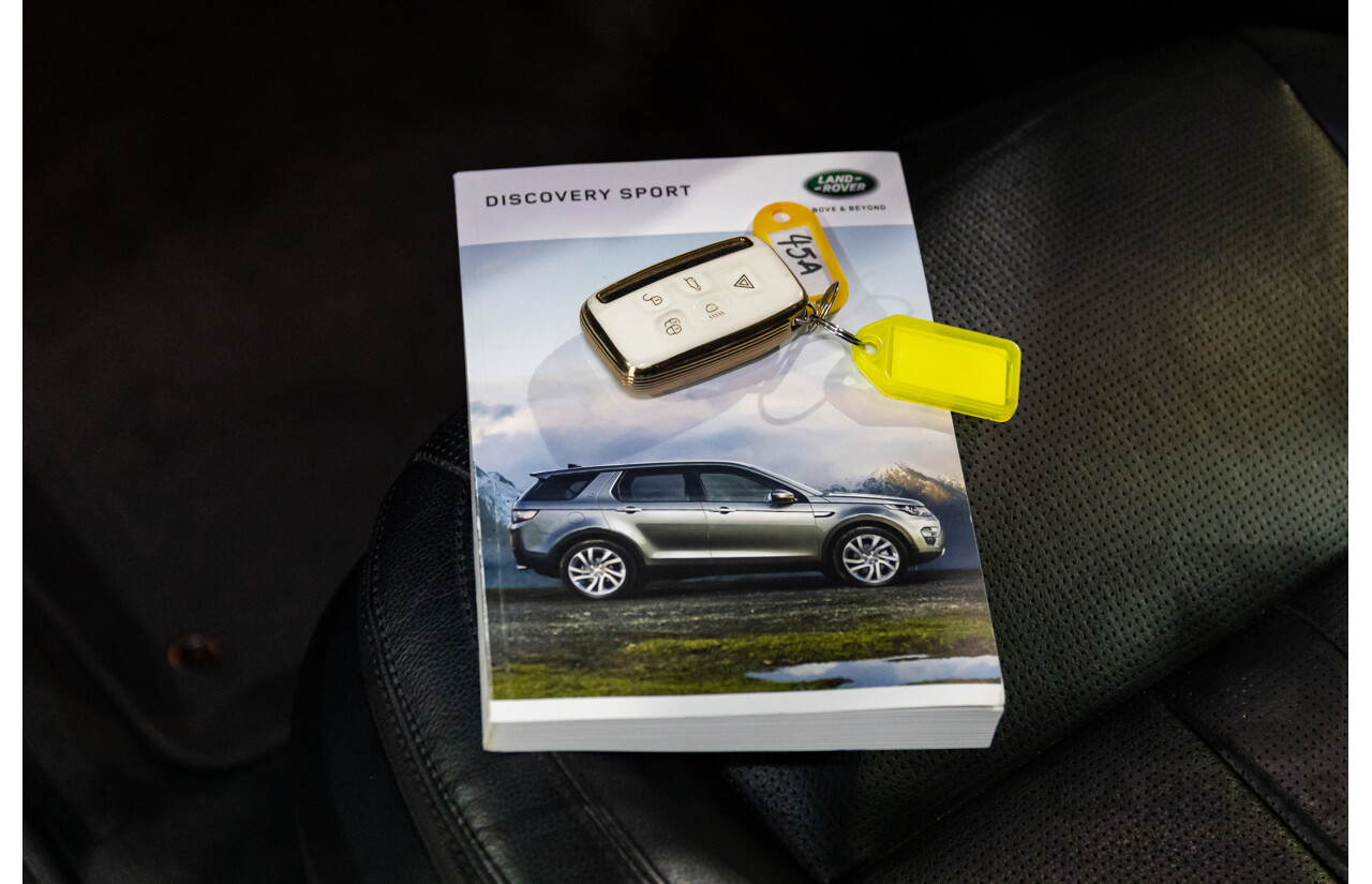 02/2018 Land Rover Discovery Sport Si4 SE Dynamic Design Pack (177kW AWD) 5 Seat L550 MY18 4D Wagon Corris Grey Metallic/ Santorini Black Roof Turbo 2.0L