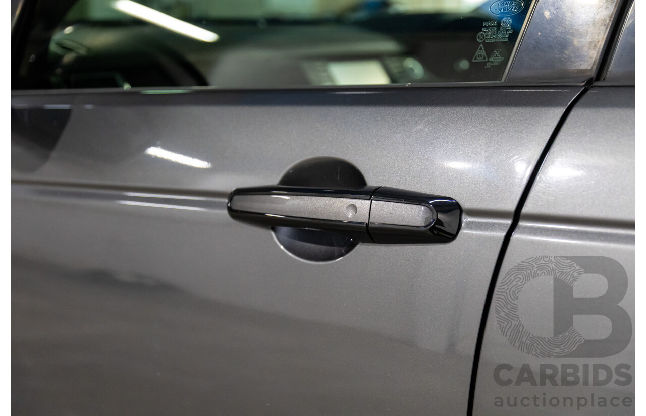 02/2018 Land Rover Discovery Sport Si4 SE Dynamic Design Pack (177kW AWD) 5 Seat L550 MY18 4D Wagon Corris Grey Metallic/ Santorini Black Roof Turbo 2.0L