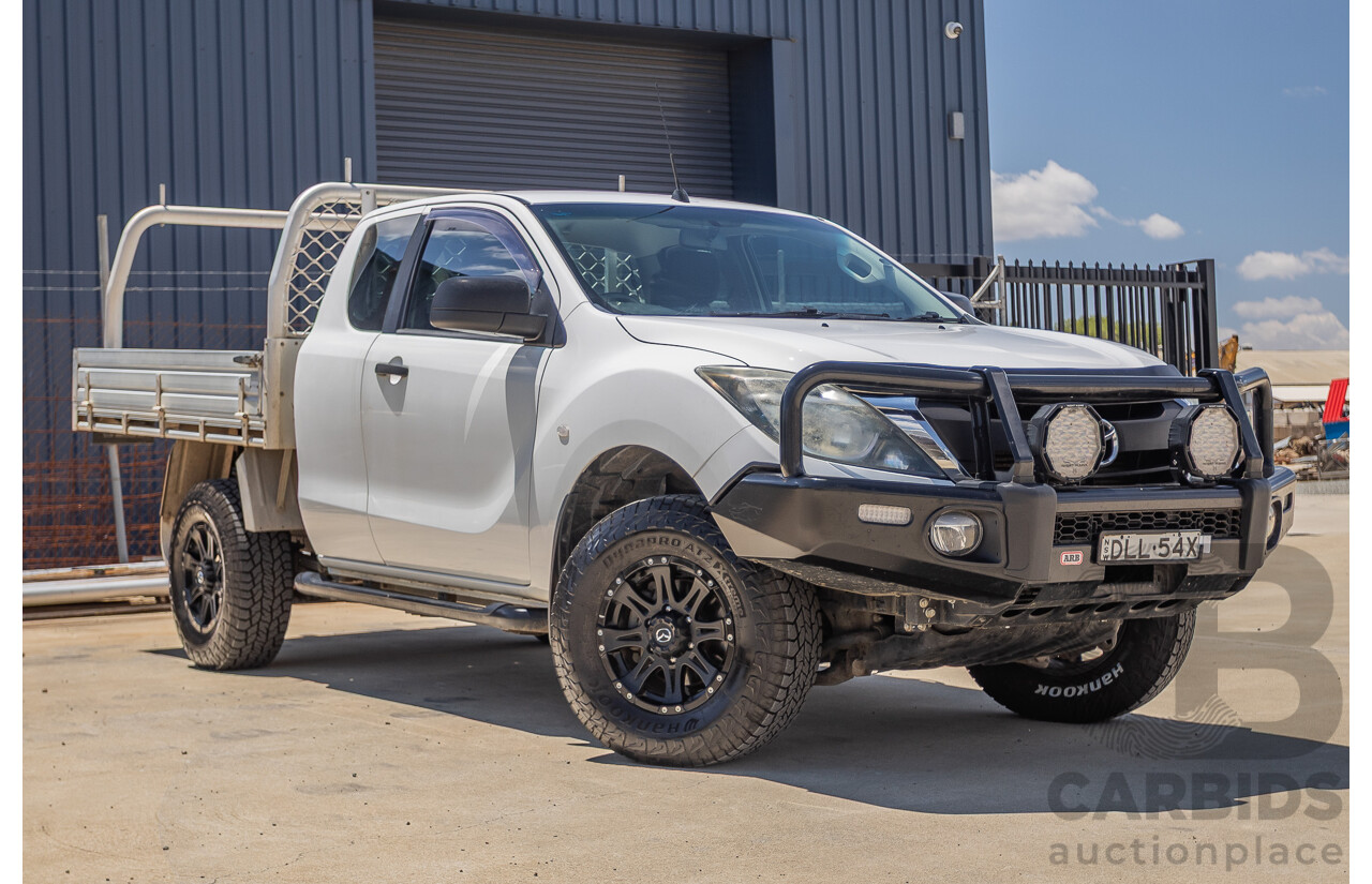 12/2016 Mazda BT-50 XT Hi-Rider (4x2) MY16 Cab Chasis Cool White Turbo Diesel 2.2L