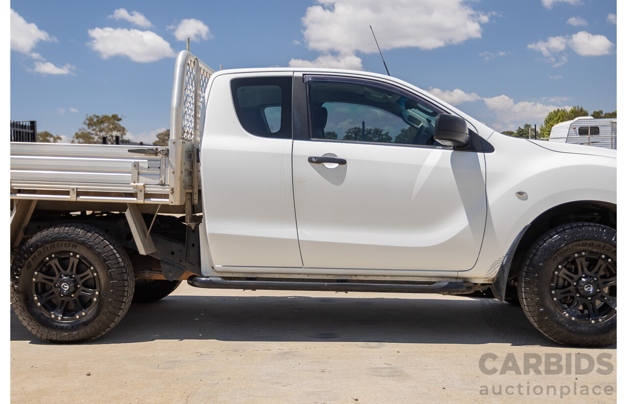 12/2016 Mazda BT-50 XT Hi-Rider (4x2) MY16 Cab Chasis Cool White Turbo Diesel 2.2L