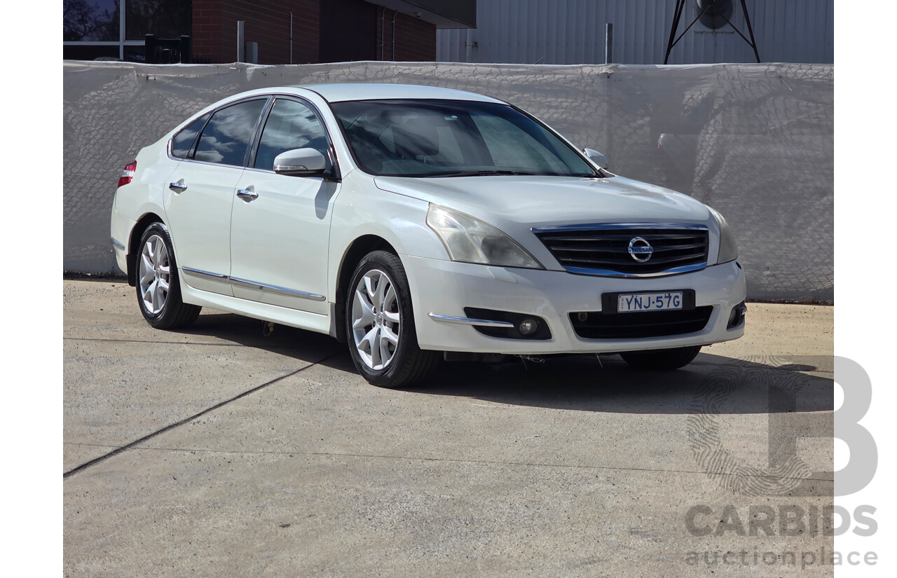 11/2009 Nissan Maxima 350 ST-S J32 4d Sedan White 3.5L