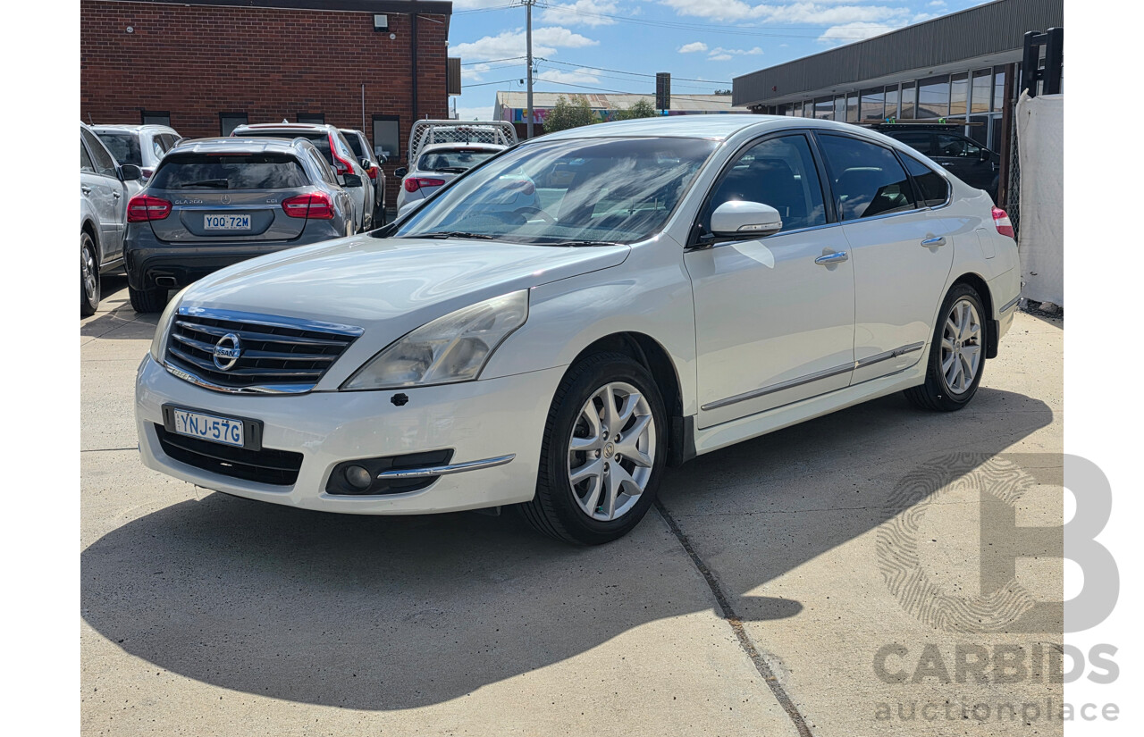 11/2009 Nissan Maxima 350 ST-S J32 4d Sedan White 3.5L