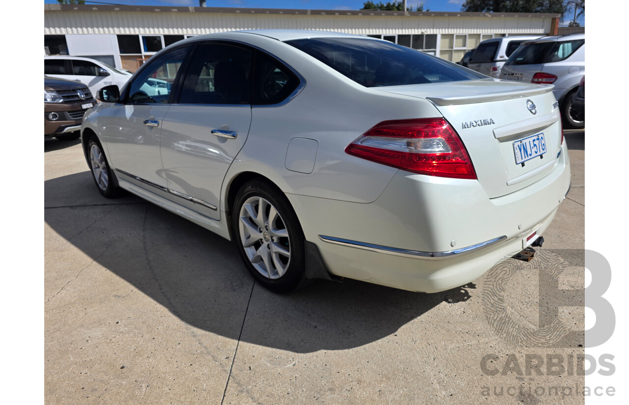 11/2009 Nissan Maxima 350 ST-S J32 4d Sedan White 3.5L