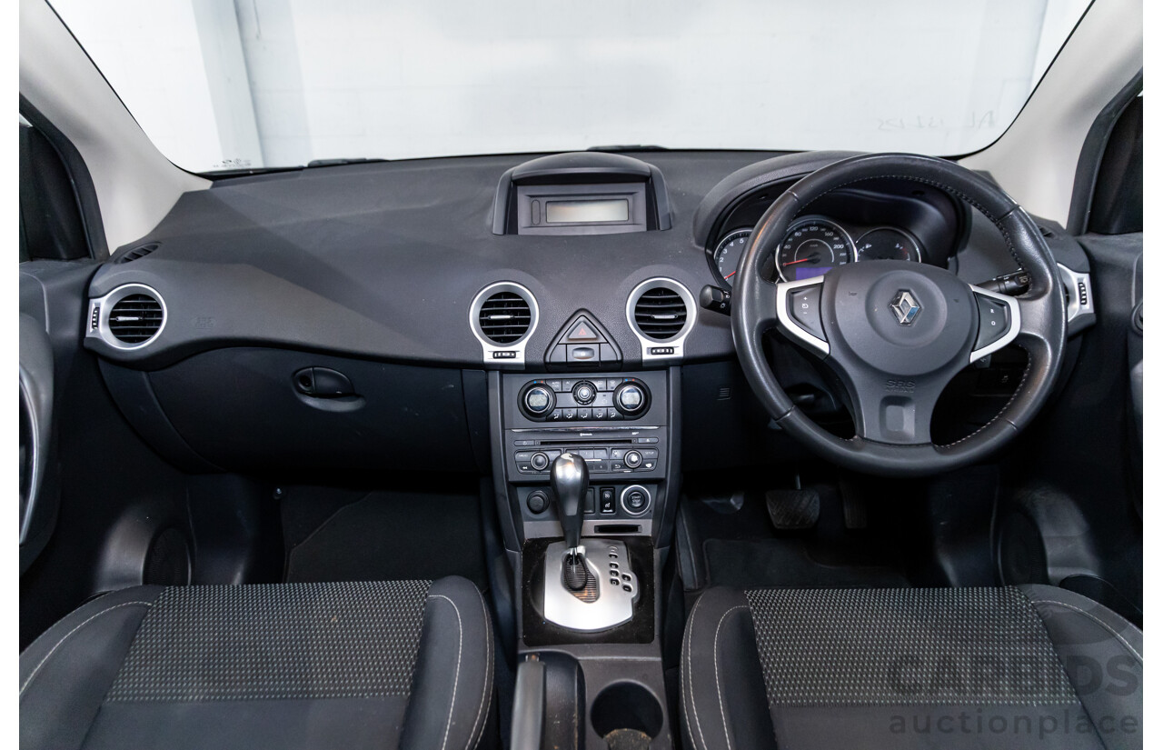 1/2014 Renault Koleos Expression (4x2) H45 Phase III 4d Wagon White Pearl 2.5L