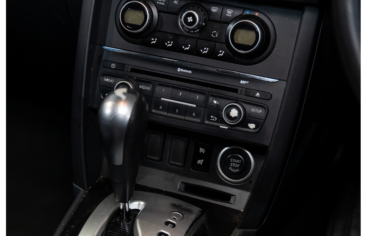 1/2014 Renault Koleos Expression (4x2) H45 Phase III 4d Wagon White Pearl 2.5L