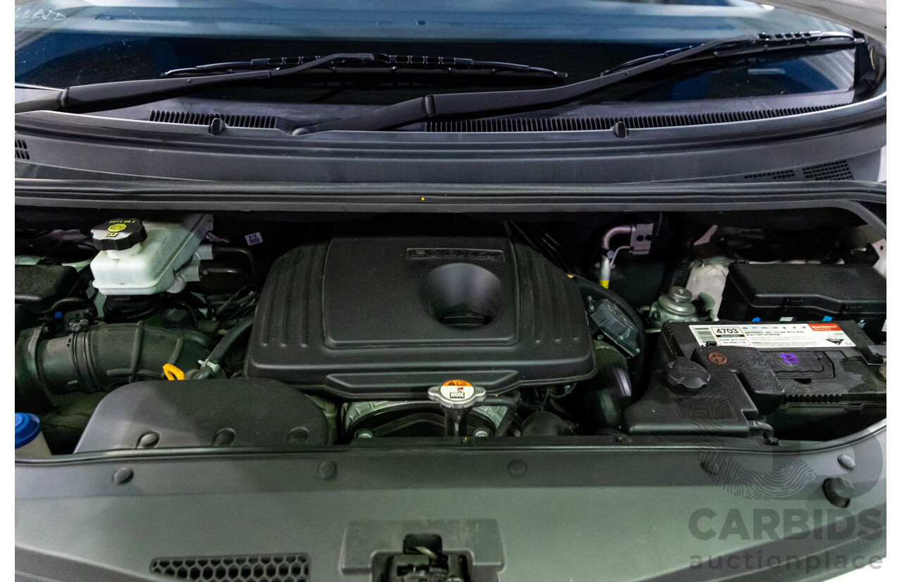 08/2017 Hyundai Iload 3S Liftback (RWD) TQ Series 2 (TQ3) MY18 4d Van Polar White Turbo Diesel 2.5L