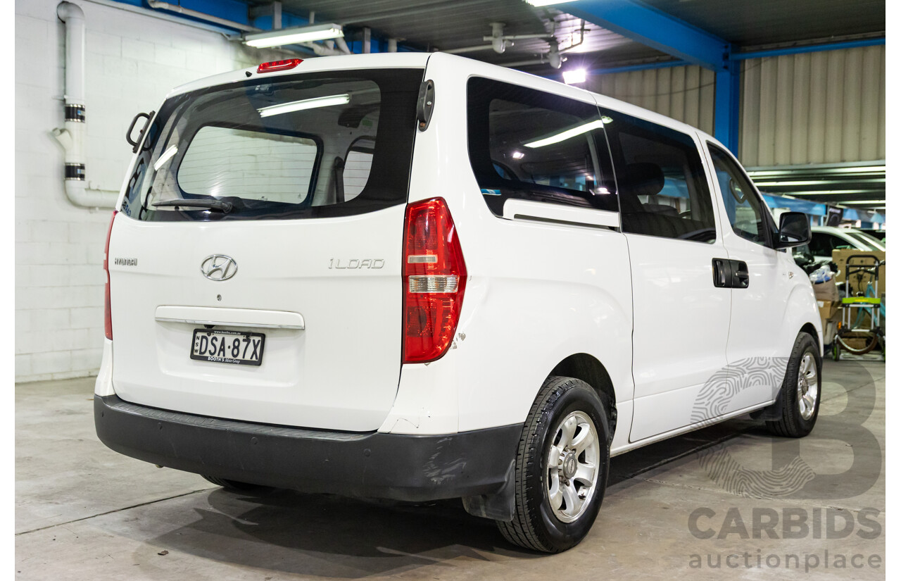 08/2017 Hyundai Iload 3S Liftback (RWD) TQ Series 2 (TQ3) MY18 4d Van Polar White Turbo Diesel 2.5L