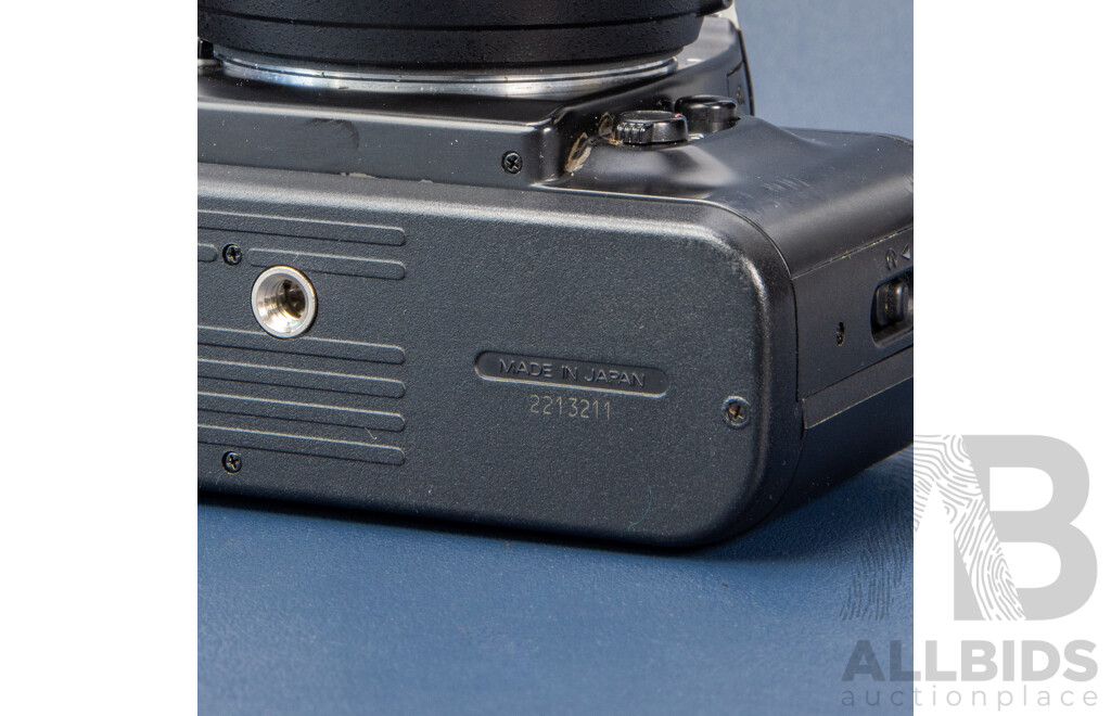 Nikon F-401 35mm SLR Camera with AF-S NIKKOR 50mm F/1.8G Lens