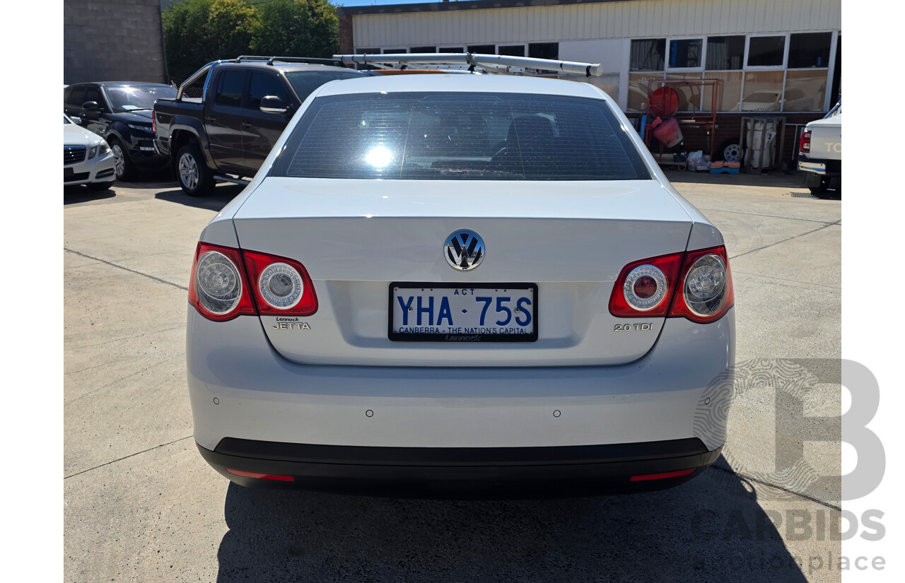 2/2010 Volkswagen Jetta 103 TDI 1KM MY09 4d Sedan White Turbo Diesel 2.0L