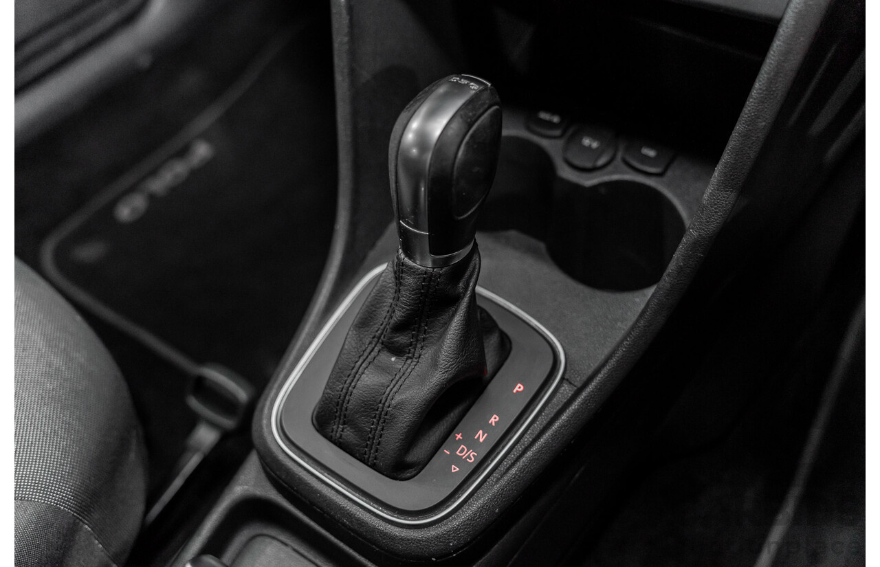 06/2016 Volkswagen Polo 81 TSI Comfortline (FWD) 6R MY16 5d Hatchback Cornflower Blue Turbo 1.2L