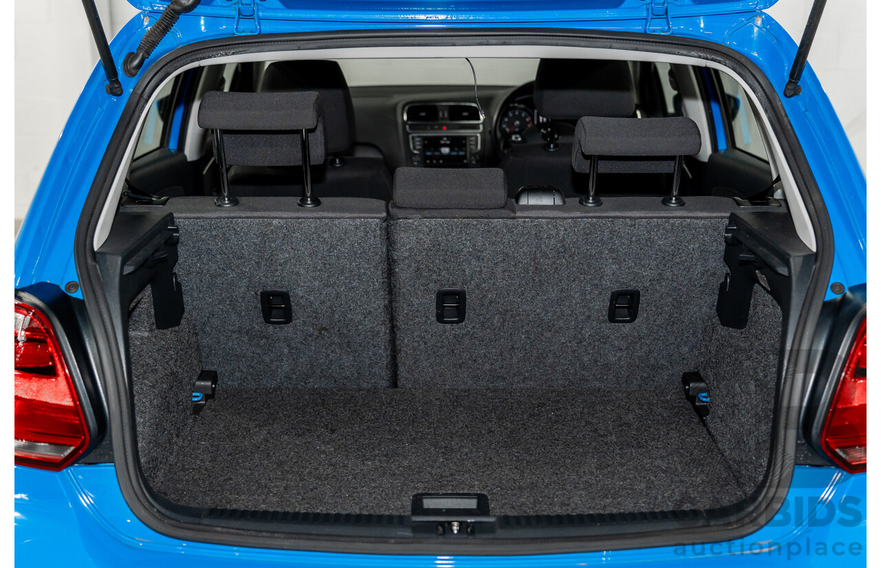 06/2016 Volkswagen Polo 81 TSI Comfortline (FWD) 6R MY16 5d Hatchback Cornflower Blue Turbo 1.2L