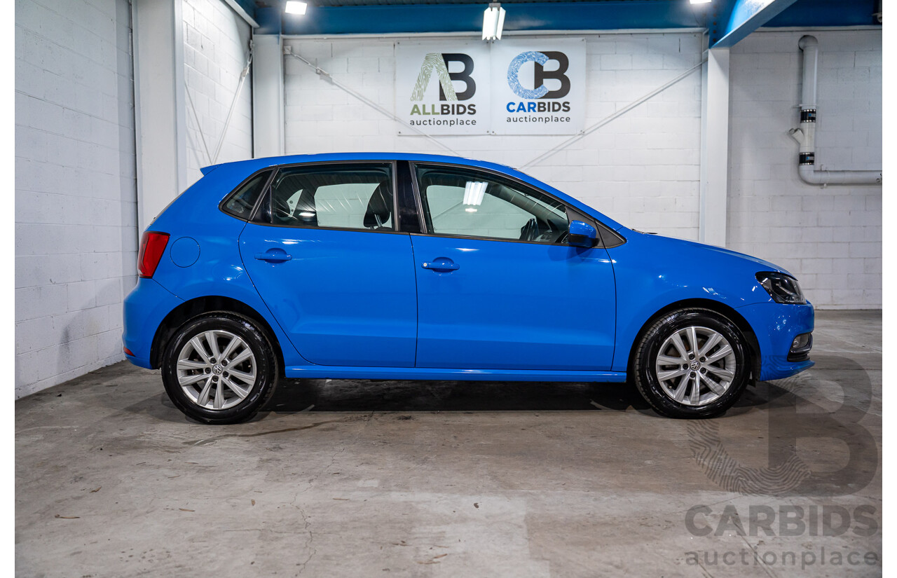 06/2016 Volkswagen Polo 81 TSI Comfortline (FWD) 6R MY16 5d Hatchback Cornflower Blue Turbo 1.2L