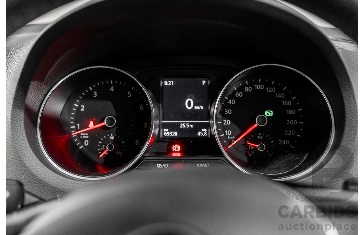 06/2016 Volkswagen Polo 81 TSI Comfortline (FWD) 6R MY16 5d Hatchback Cornflower Blue Turbo 1.2L