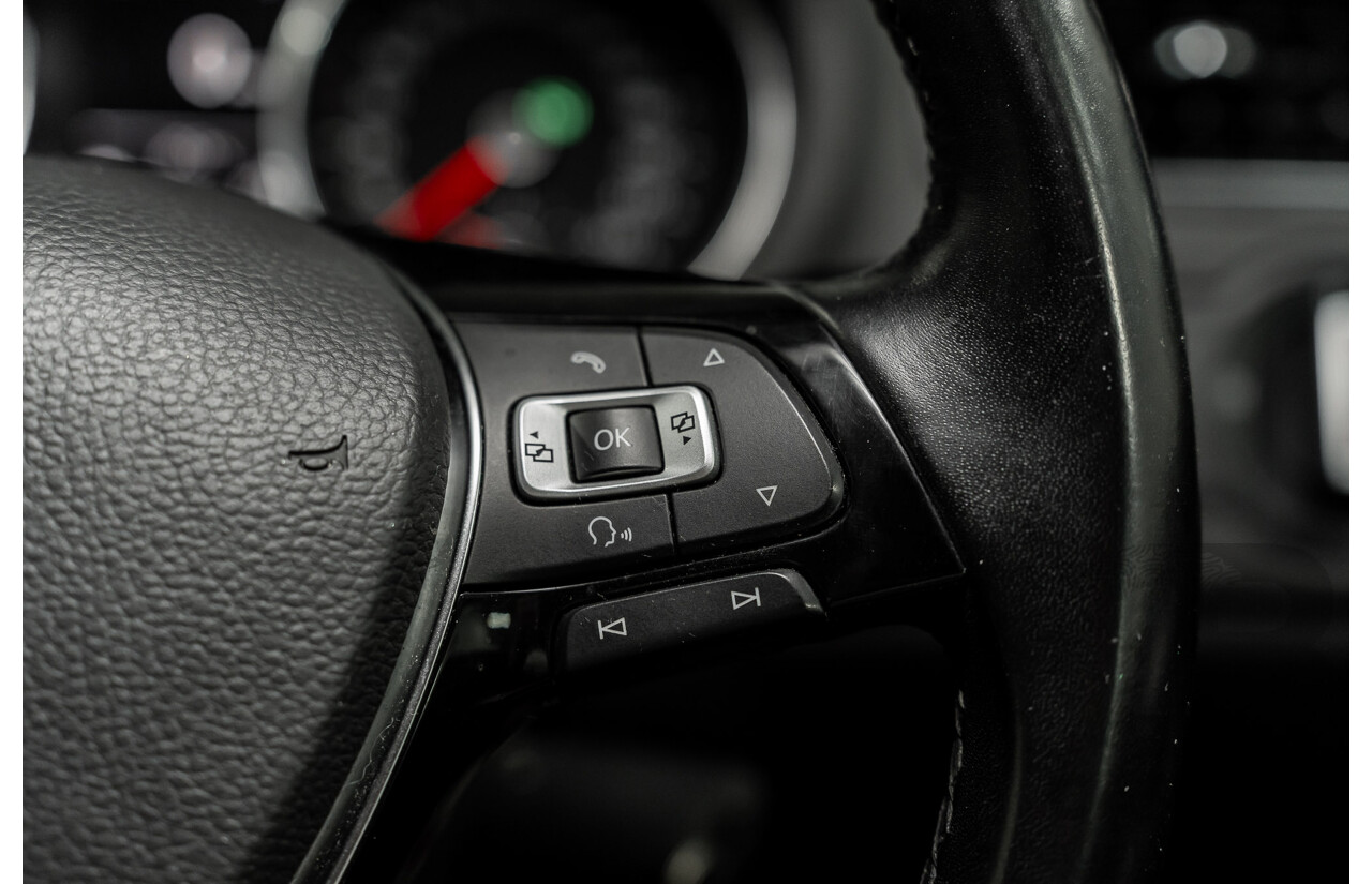 06/2016 Volkswagen Polo 81 TSI Comfortline (FWD) 6R MY16 5d Hatchback Cornflower Blue Turbo 1.2L