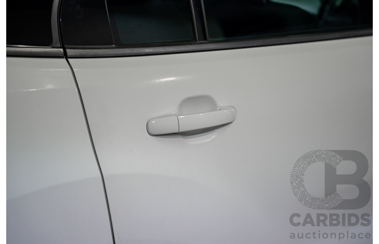 03/2016 Ford Everest Trend (AWD) UA 4d Wagon Cool White Turbo Diesel 3.2L