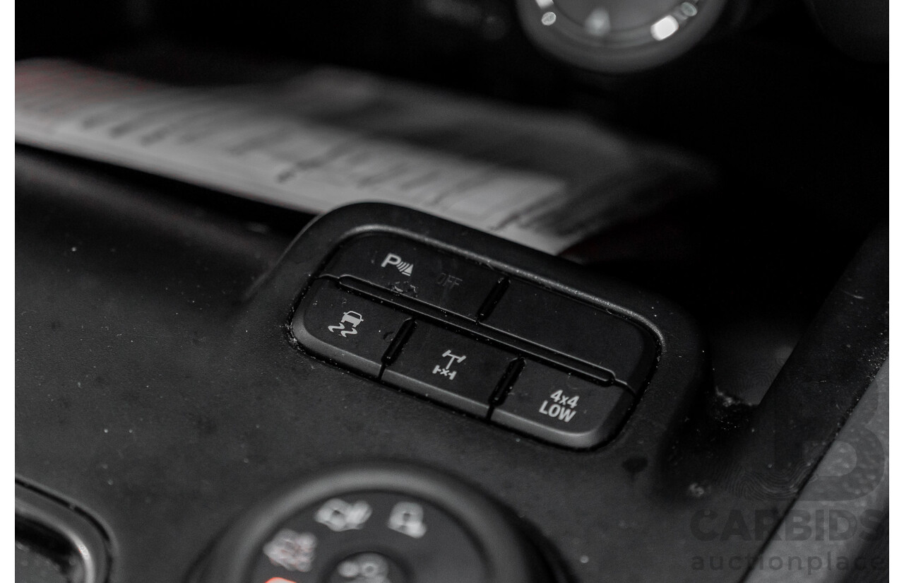 03/2016 Ford Everest Trend (AWD) UA 4d Wagon Cool White Turbo Diesel 3.2L