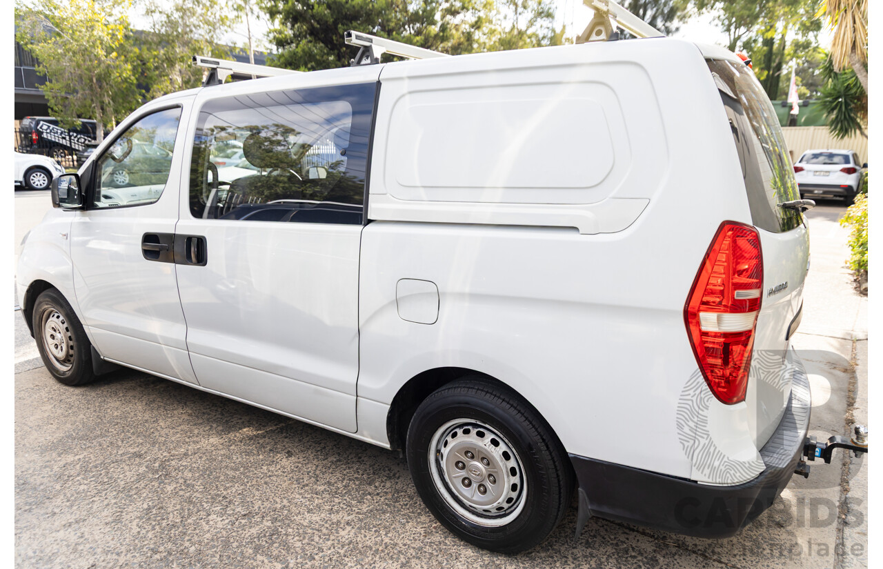 6/2011 Hyundai iLoad Crew (RWD) TQ MY11 4d Van Creamy White Turbo Diesel 2.5L