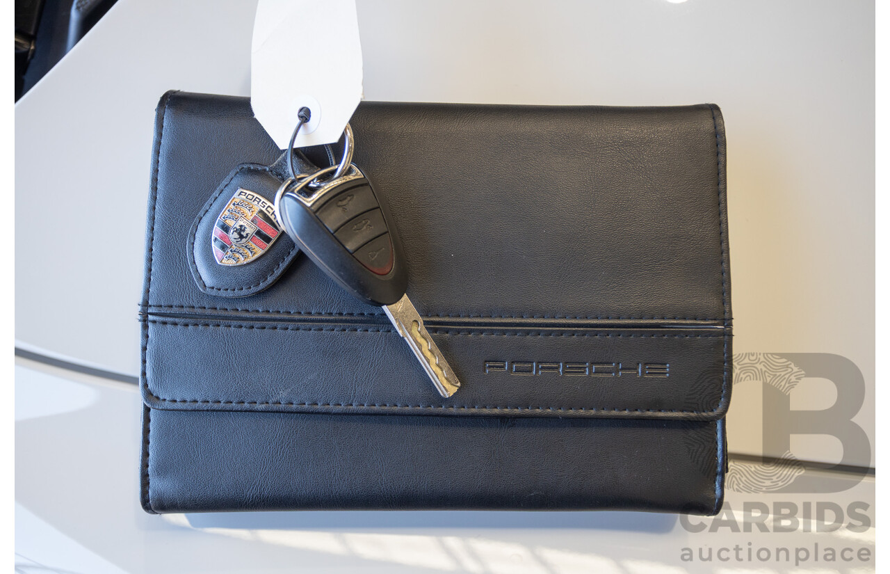 7/2011 Porsche Cayman 987 MY11 2D Coupe Carrara White 2.9L