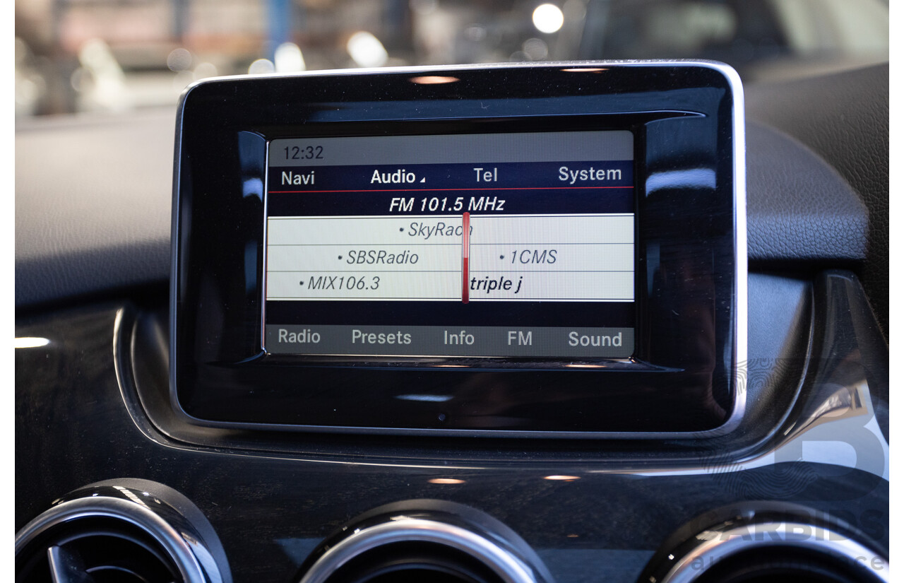 4/2014 Mercedes-Benz B250 246 MY14 5D Hatchback Mountain Grey Metallic Turbo 2.0L