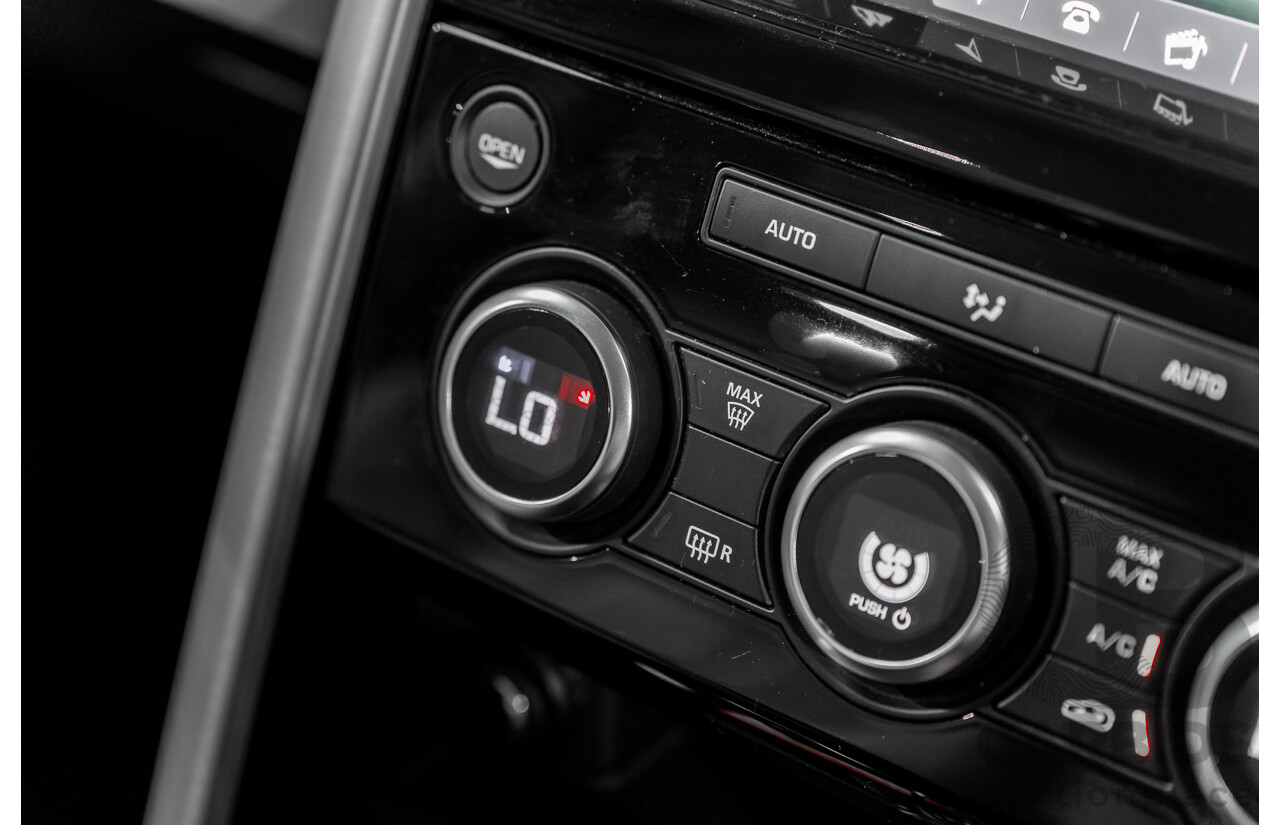 12/2017 Land Rover Discovery TD6 HSE (4WD) MY17 4d Wagon Firenze Red Metallic Turbo Diesel V6 3.0L