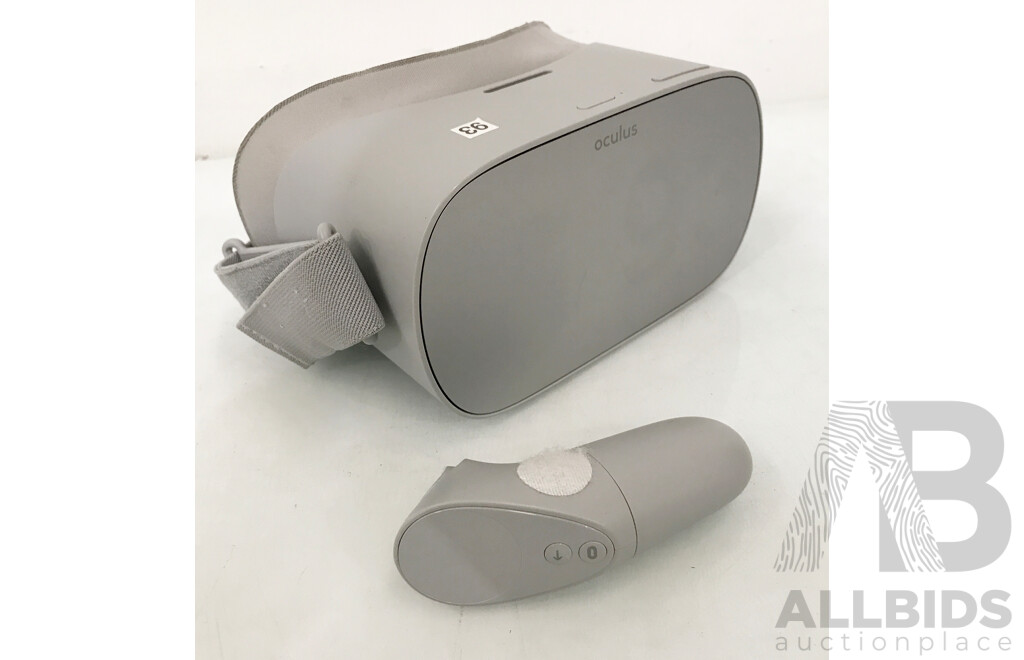 Oculus Go (MH-A32) All-in-One 32GB VR Headset W/ Controller