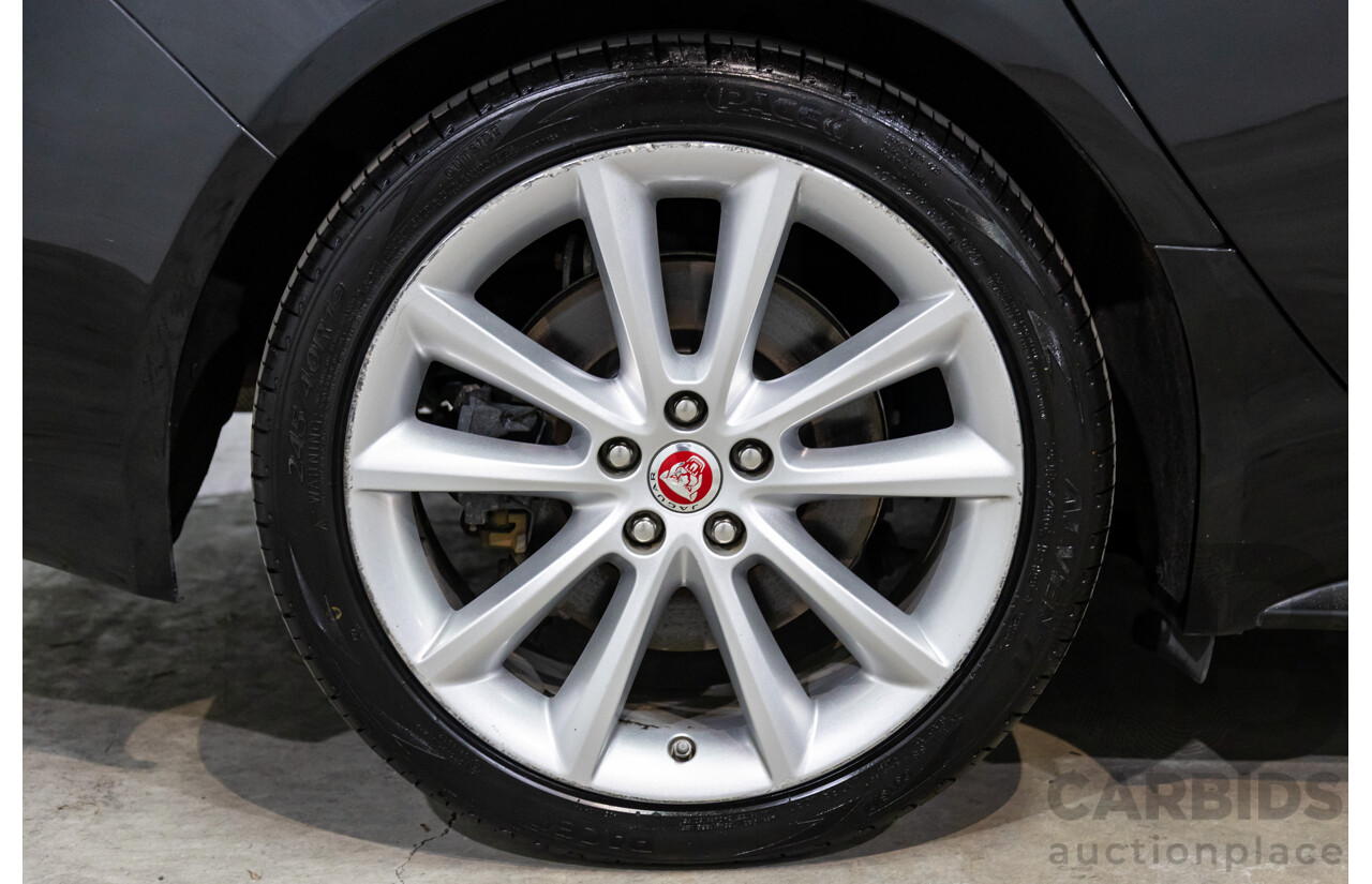 10/2018 Jaguar XF 25t R-Sport (184kW RWD) X260 MY19 4D Sedan Ultimate Black Metallic Turbo 2.0L