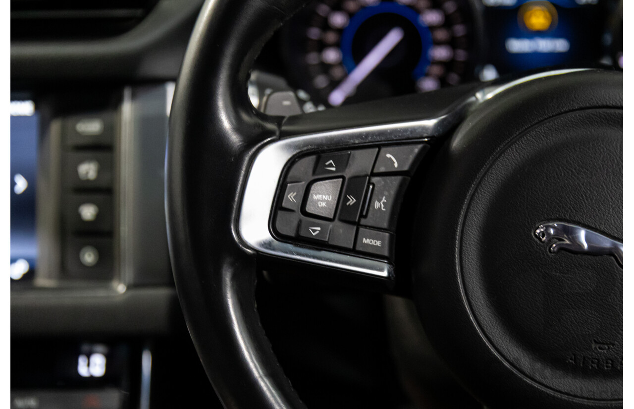 10/2018 Jaguar XF 25t R-Sport (184kW RWD) X260 MY19 4D Sedan Ultimate Black Metallic Turbo 2.0L