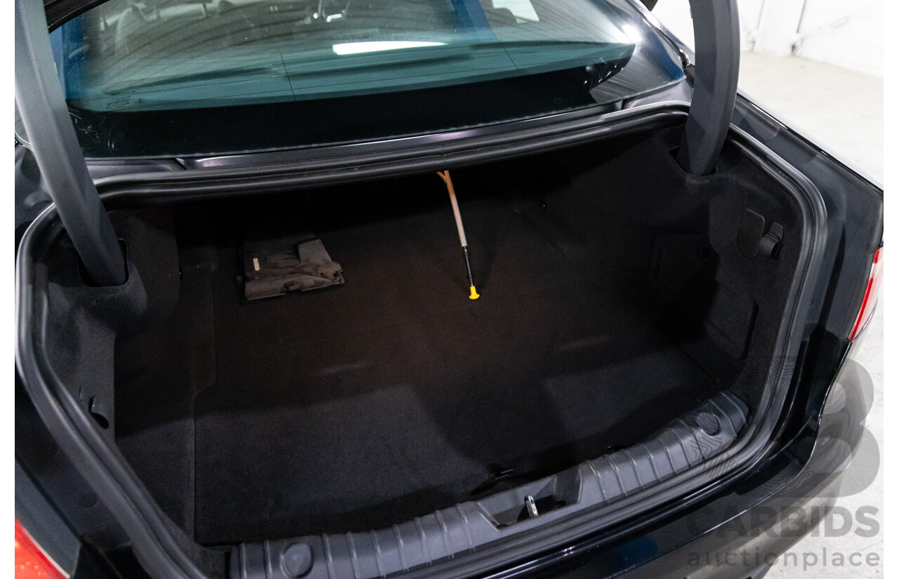 10/2018 Jaguar XF 25t R-Sport (184kW RWD) X260 MY19 4D Sedan Ultimate Black Metallic Turbo 2.0L