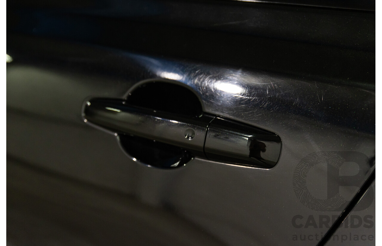 10/2018 Jaguar XF 25t R-Sport (184kW RWD) X260 MY19 4D Sedan Ultimate Black Metallic Turbo 2.0L