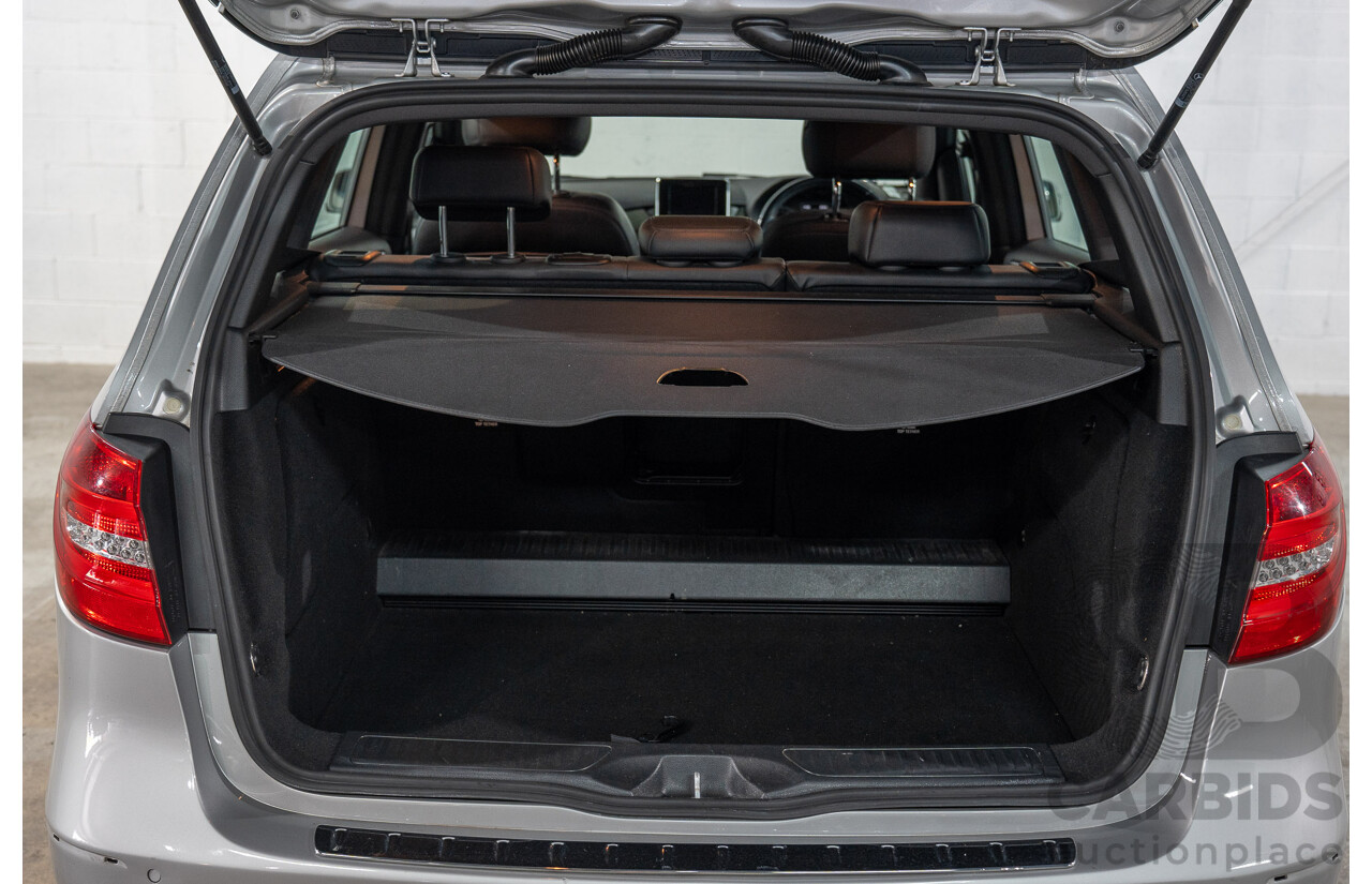 8/2012 Mercedes-Benz B200 CDI BE 246 MY13 5d Hatchback Polar Silver Metallic Turbo Diesel 1.8L